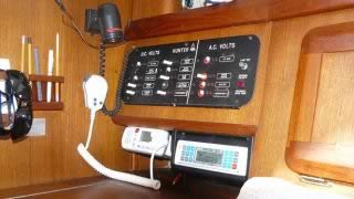 Hunter 30 Navigation Station 056